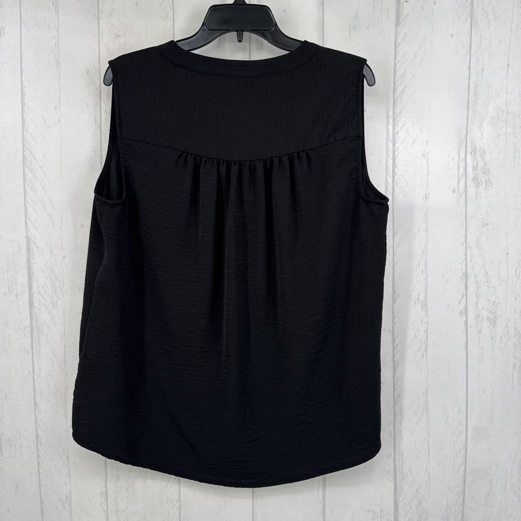 XL v-neck slvls top