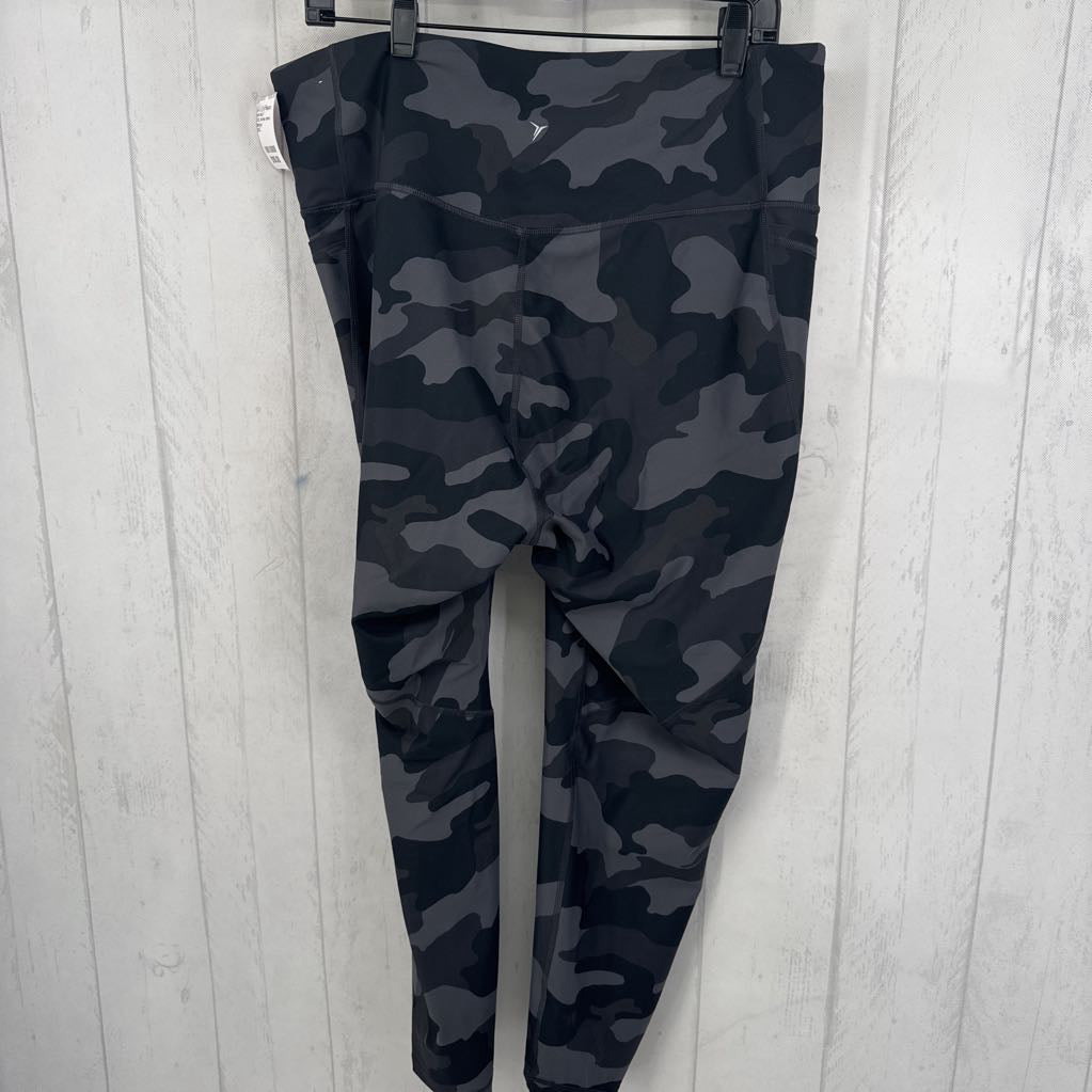 XXL hi-rise camo print legging
