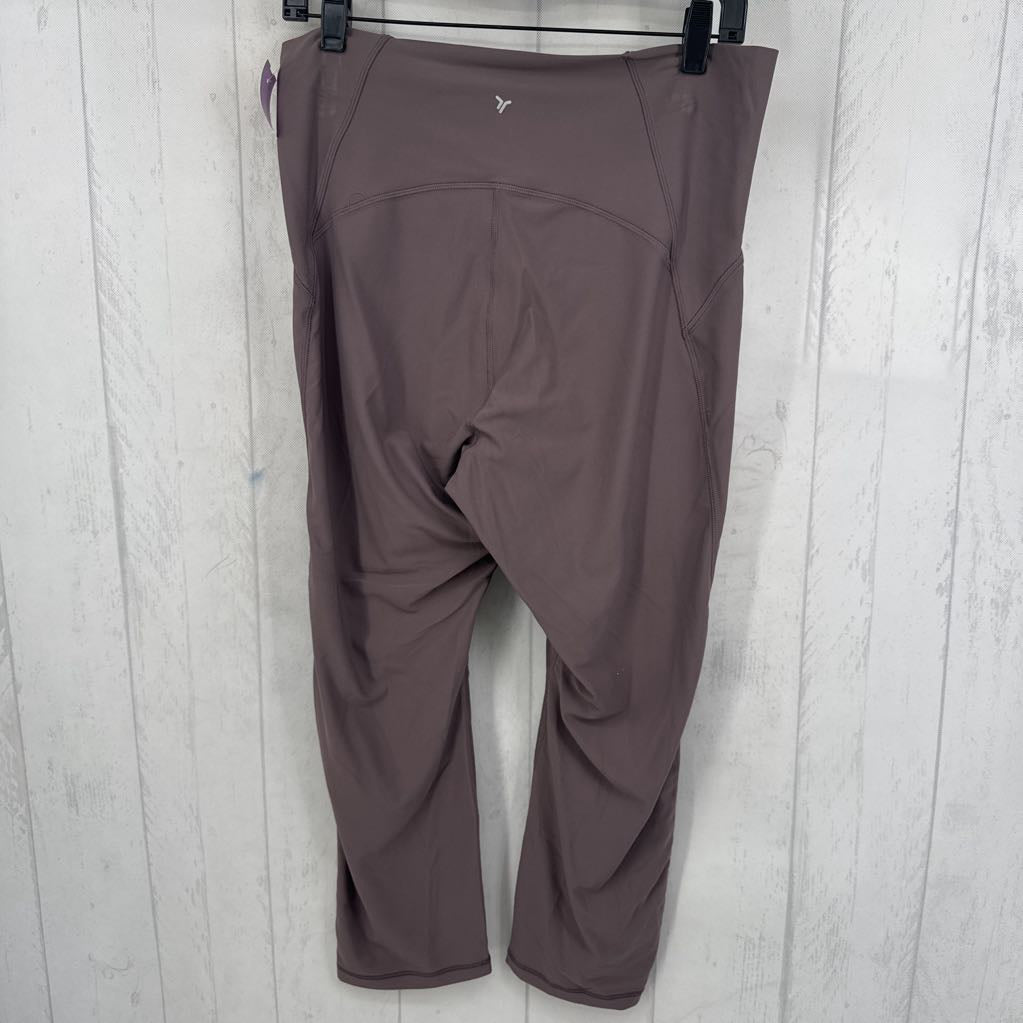 XL hi-rise crop legging