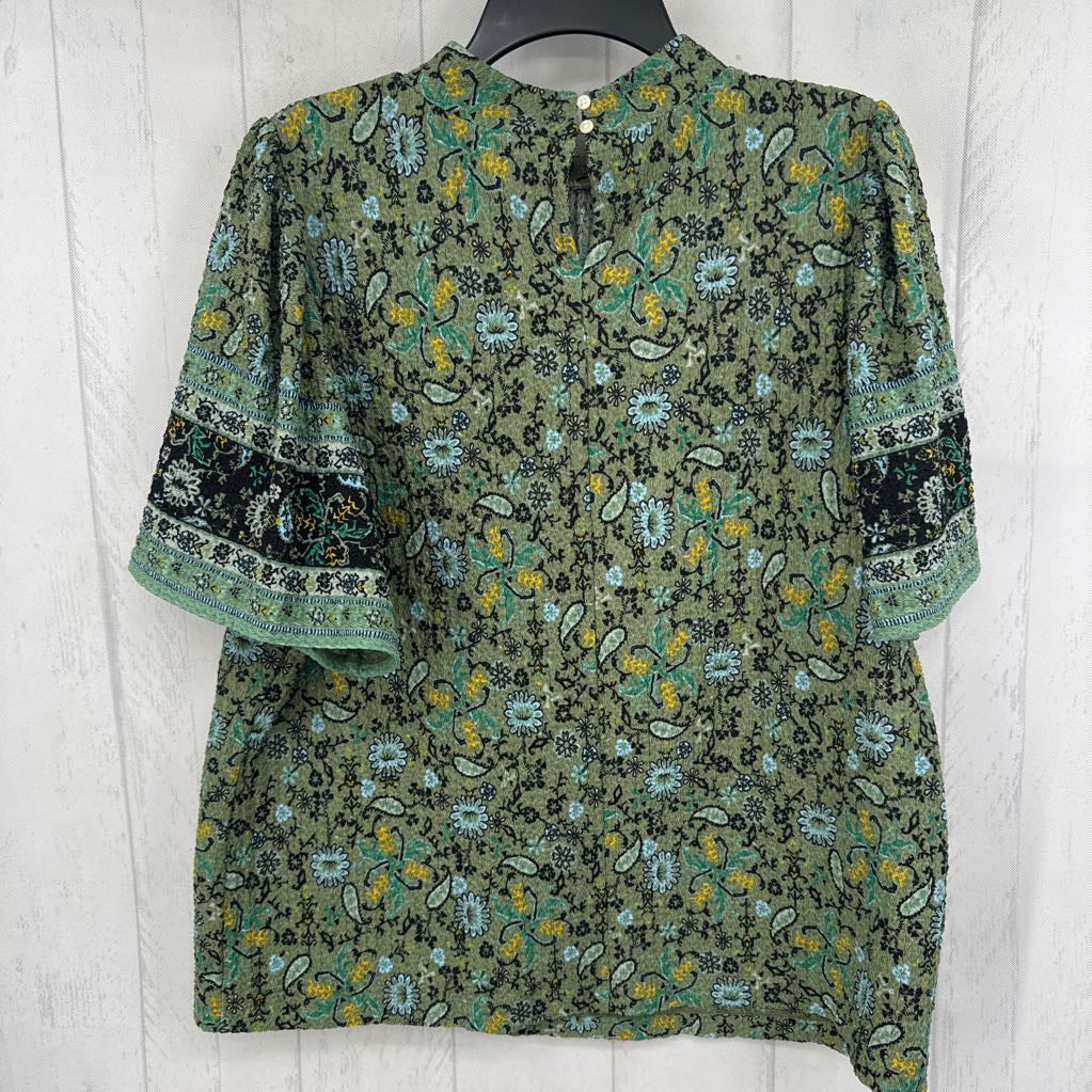 L textured flo print mockneck s/s top