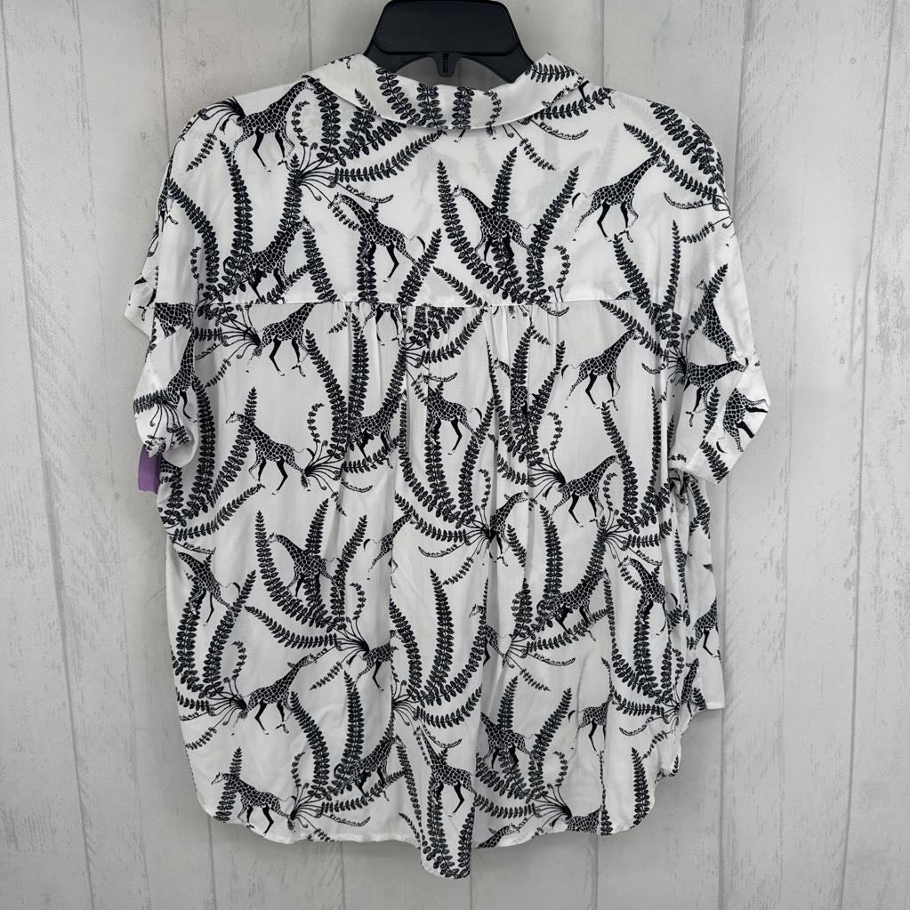 L giraffe print button down s/s top