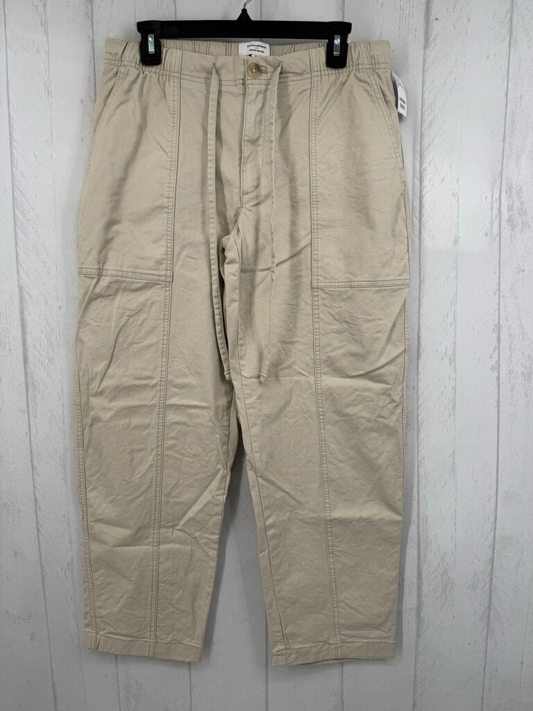 M tapered mid-rise pant