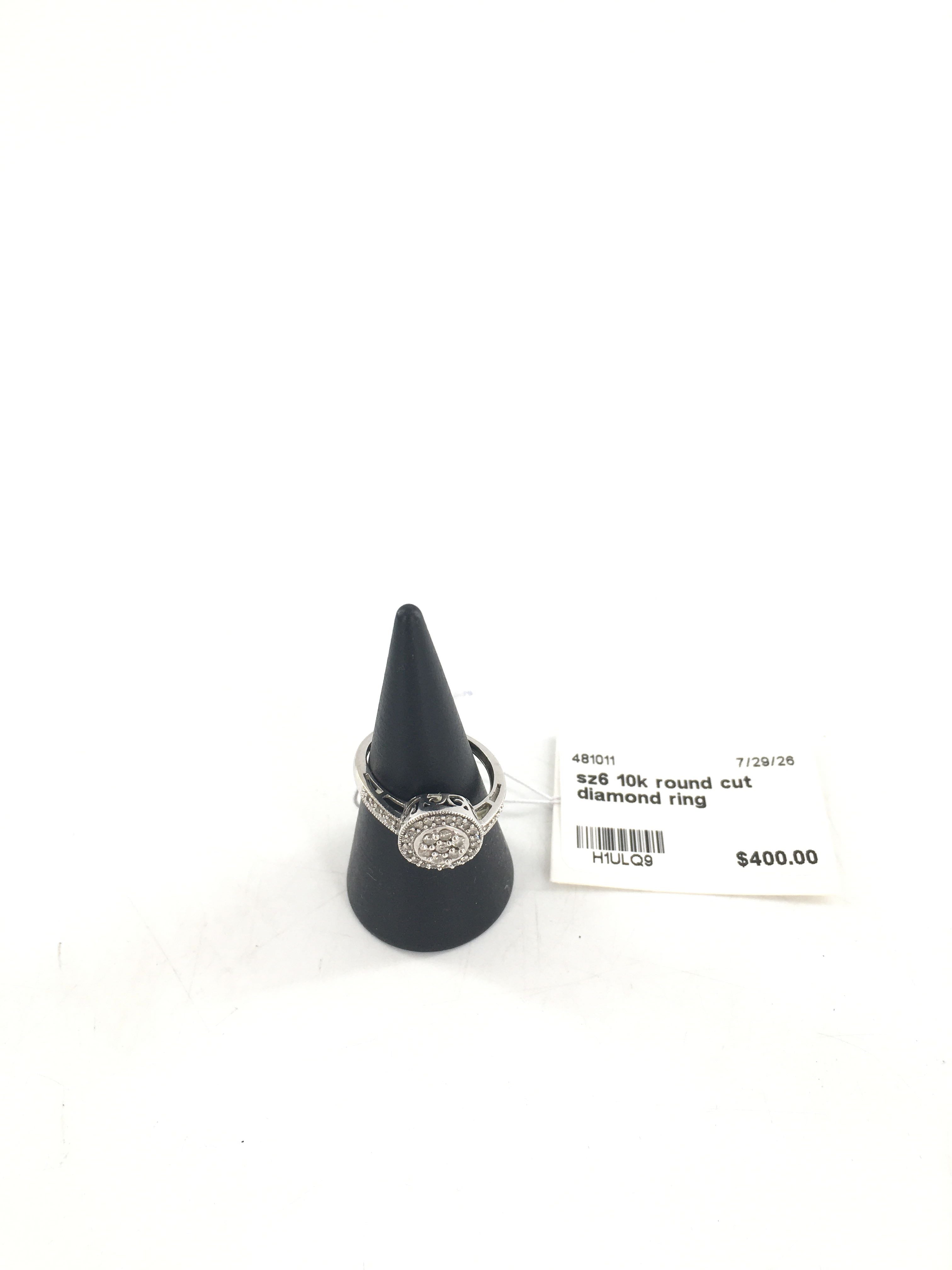 sz6 10k round cut diamond ring