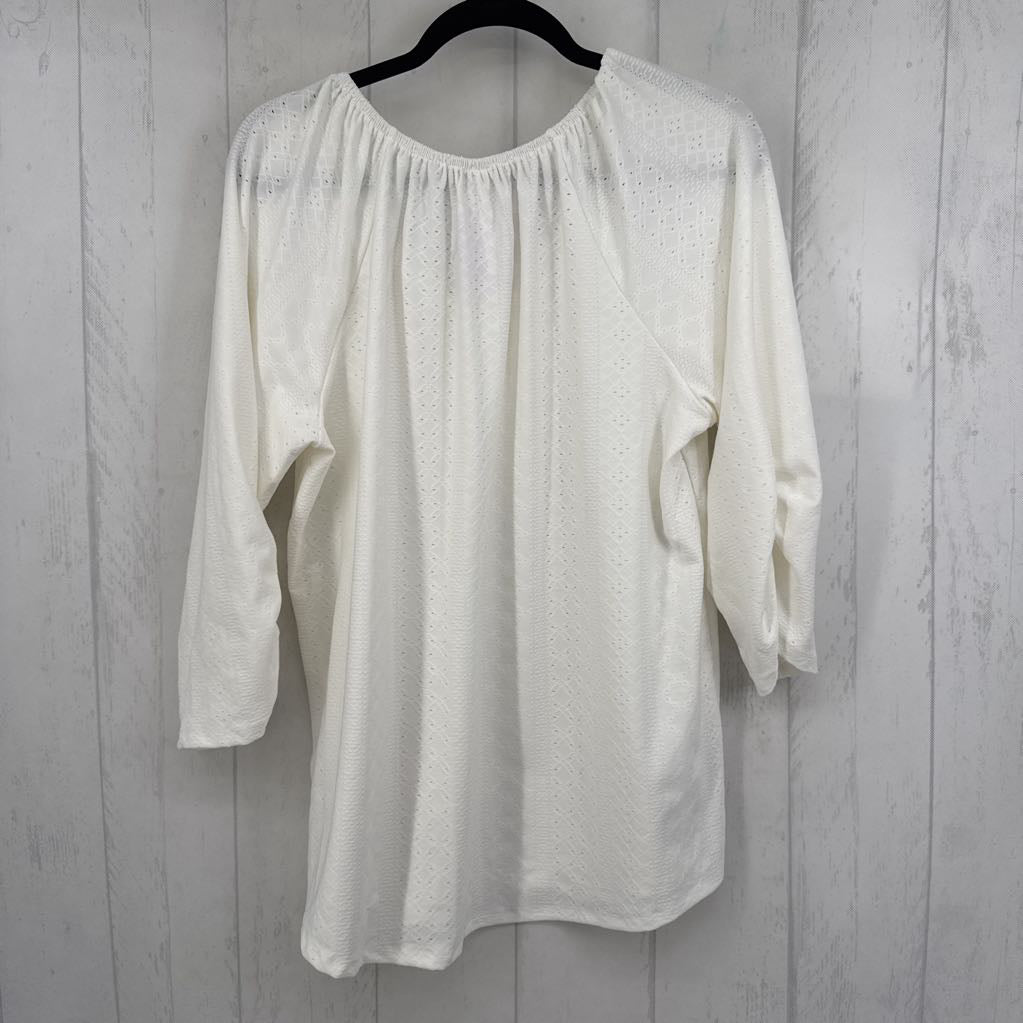 1X embroidered split neck 3/4 slv top