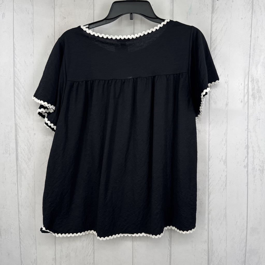 L ric-rac trim s/s top