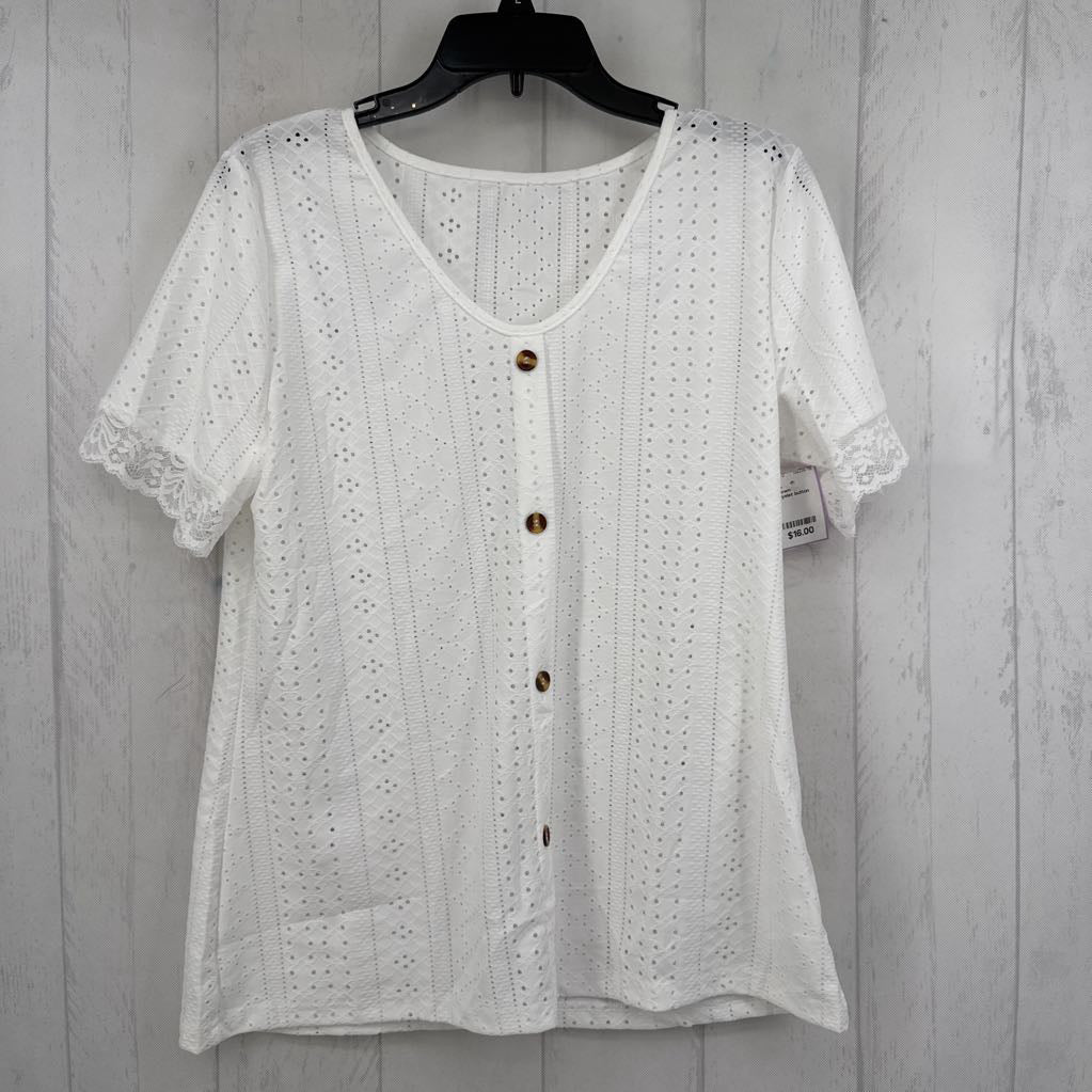 XL eyelet button front s/s top