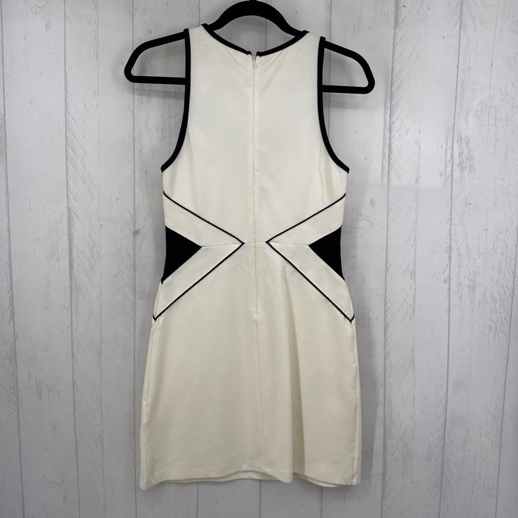 S colorblock notch neck slvls dress