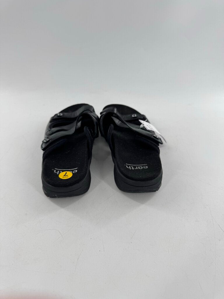 7 leather velcro strap sandal