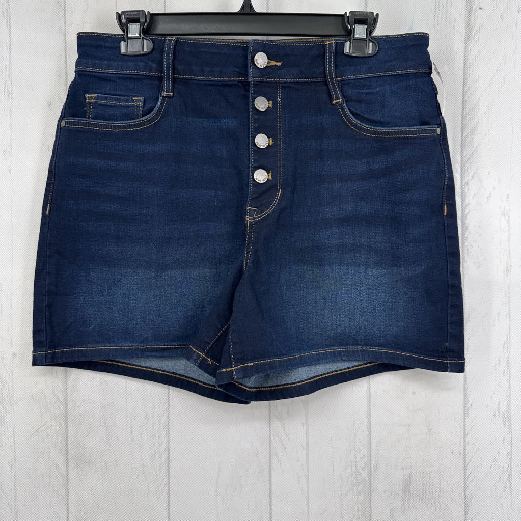 10 dark wash denim shorts