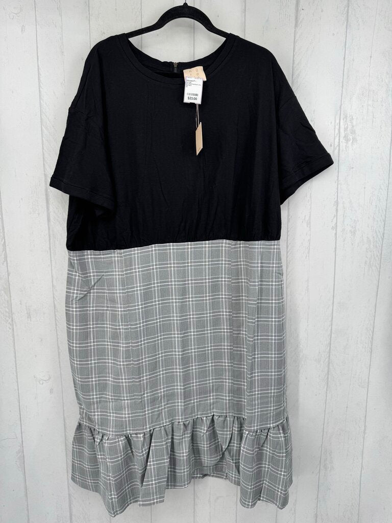 2X plaid bottom s/s dress