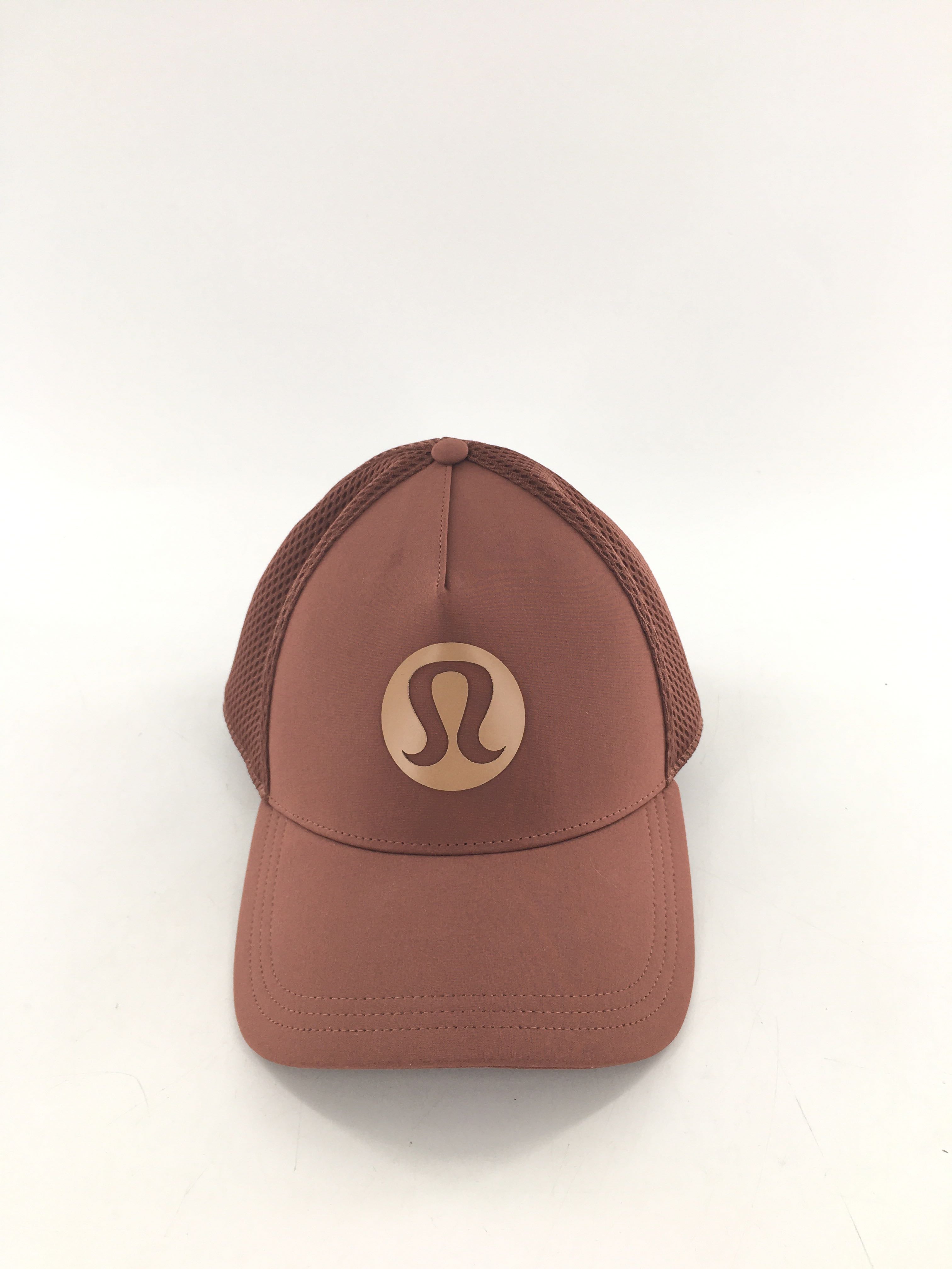 logo ballcap