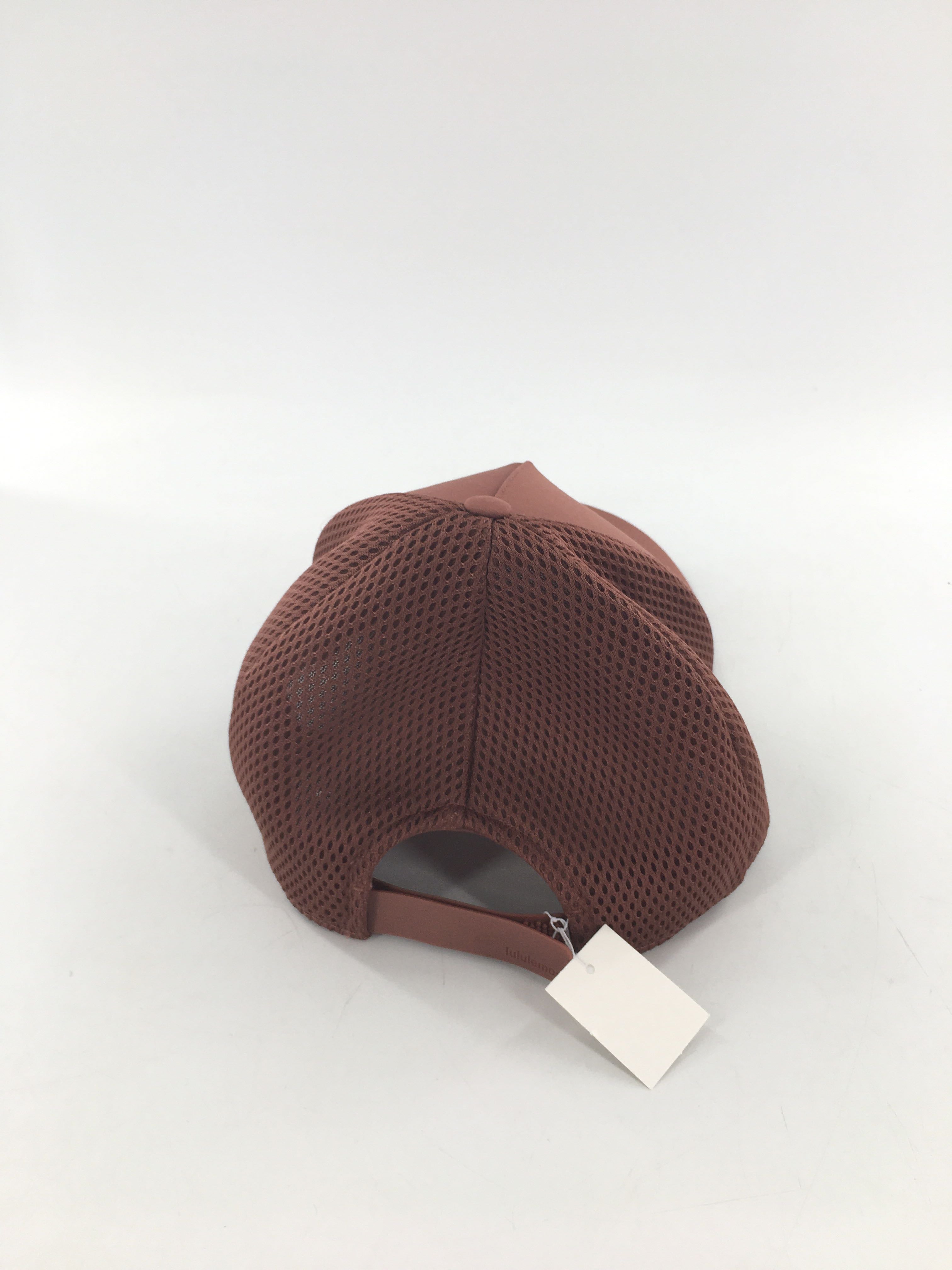 logo ballcap