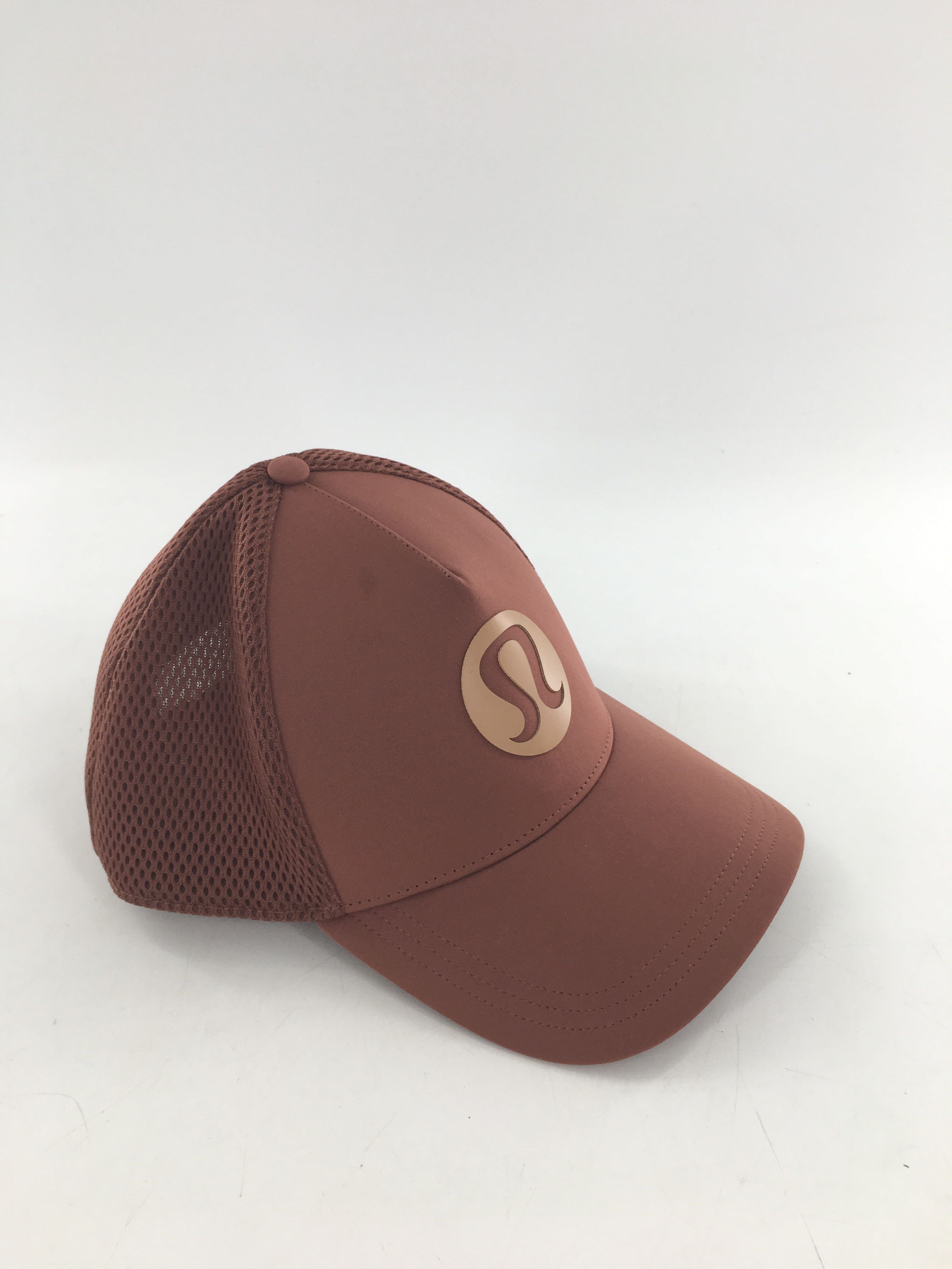 logo ballcap
