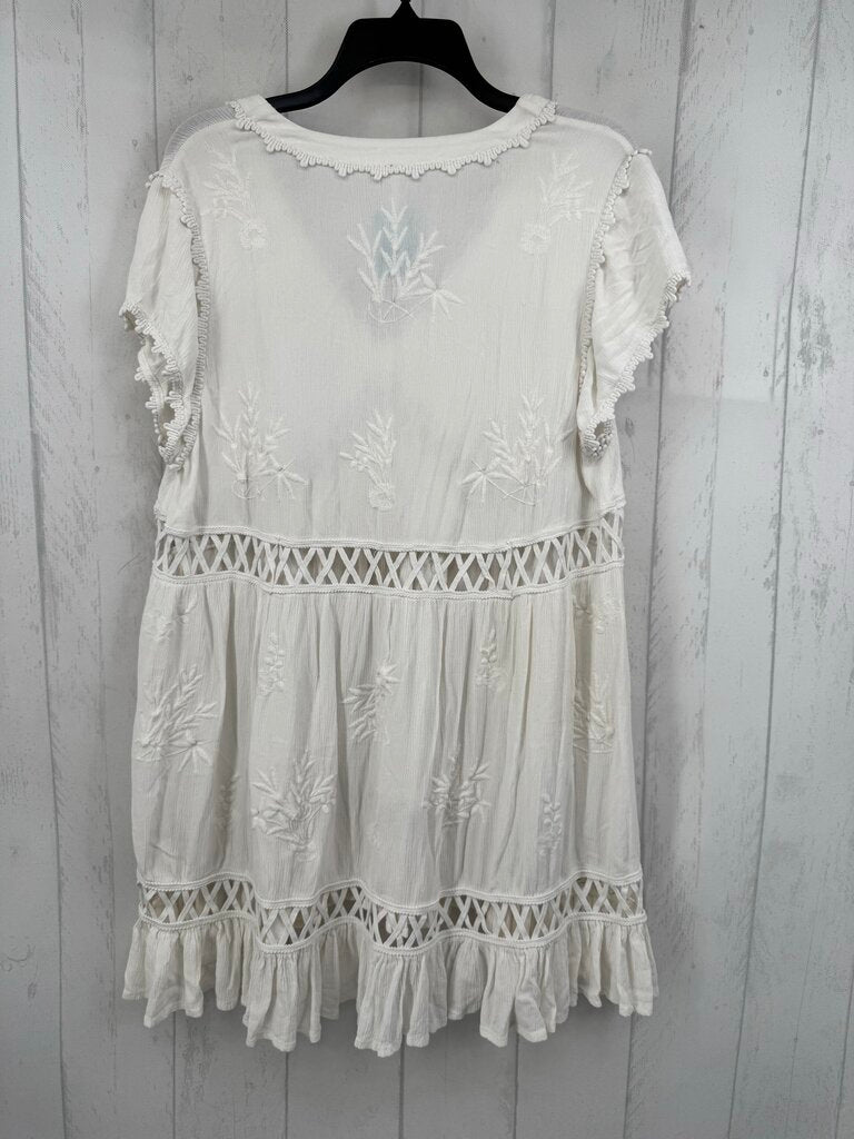 S flo embroidered v-neck s/s dress