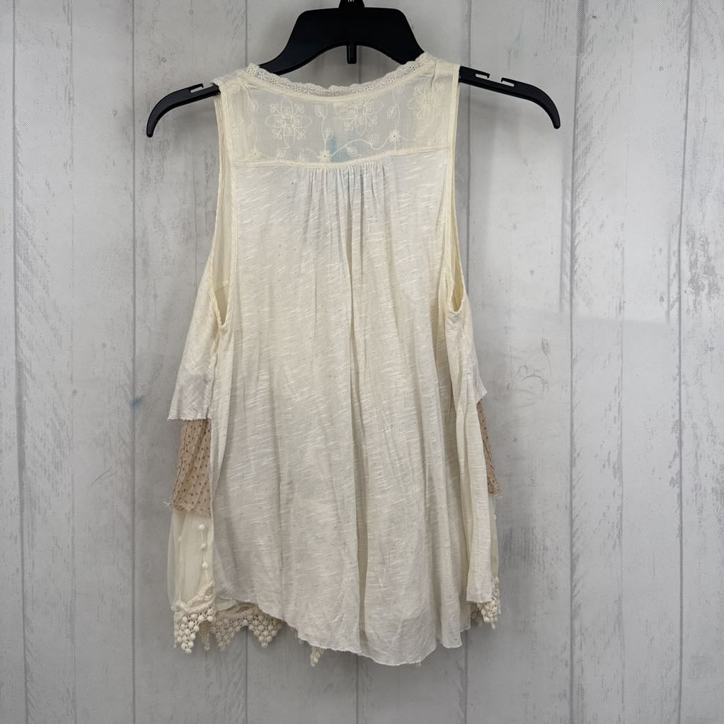 S flowy button down tank