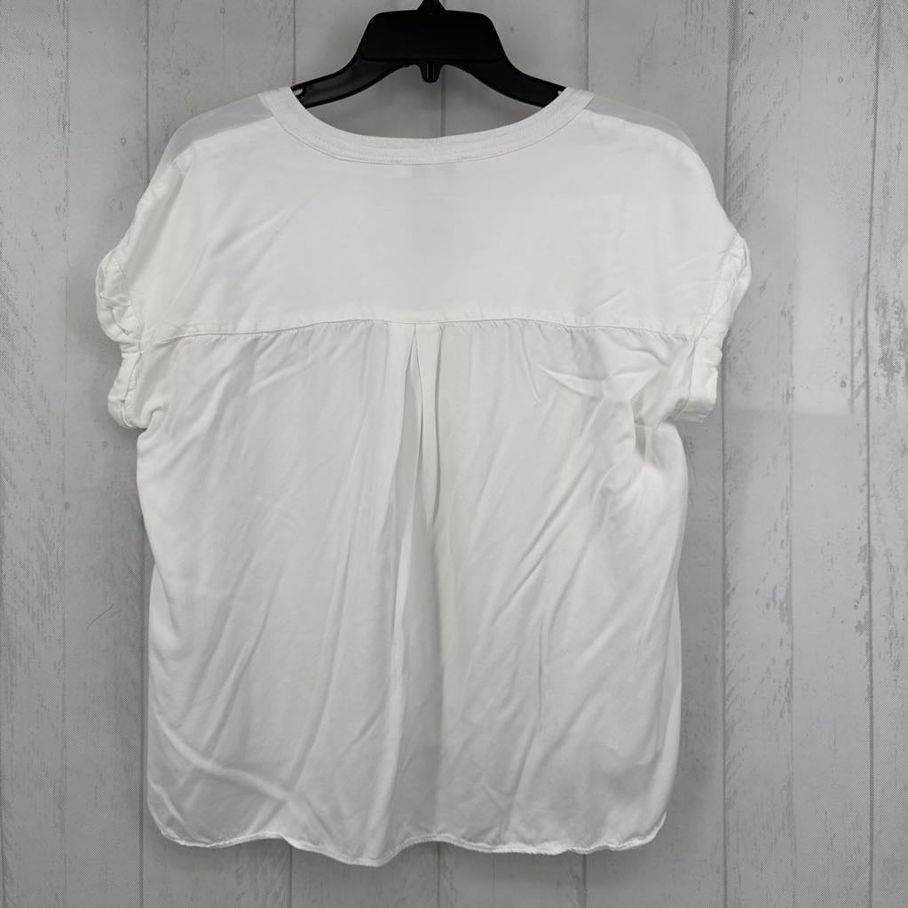 M split neck s/s top
