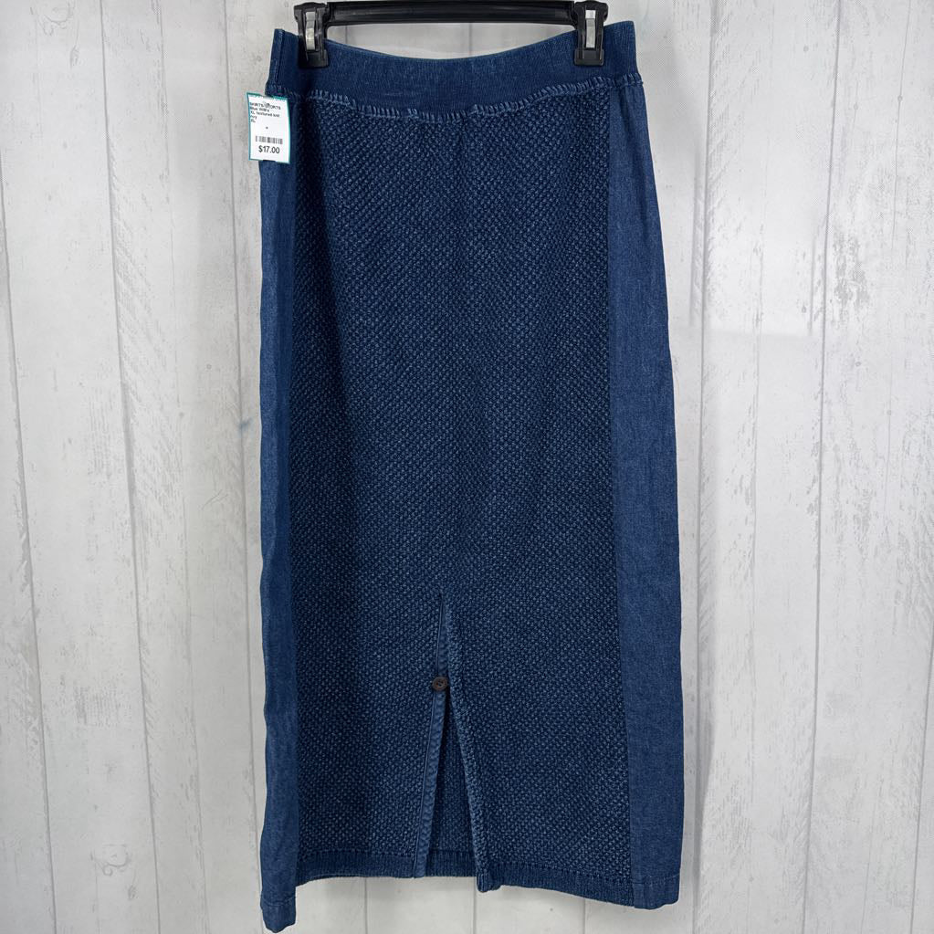 XL textured knit pull-on skirt