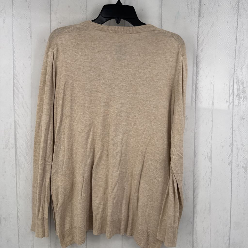 L v-neck sweater