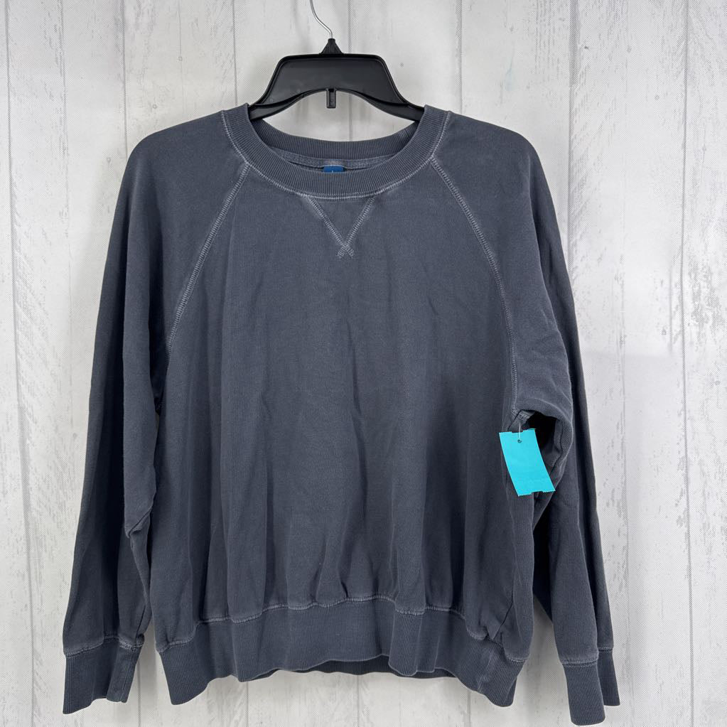 L crewneck sweatshirt