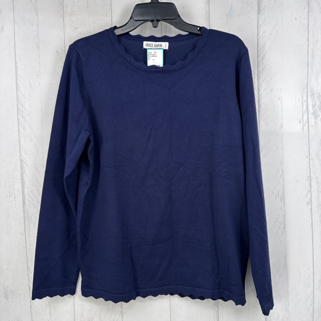 XL scalloped edges l/s knit top