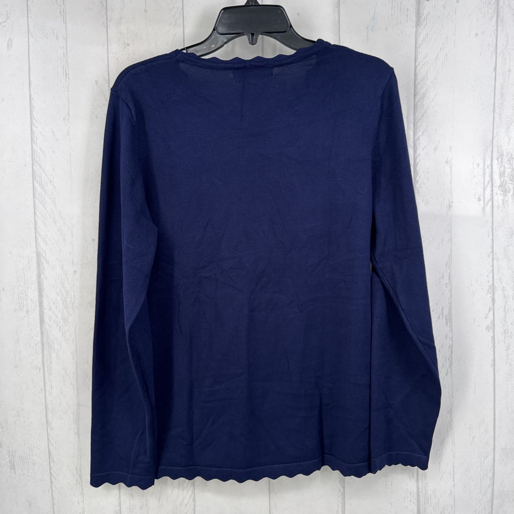 XL scalloped edges l/s knit top