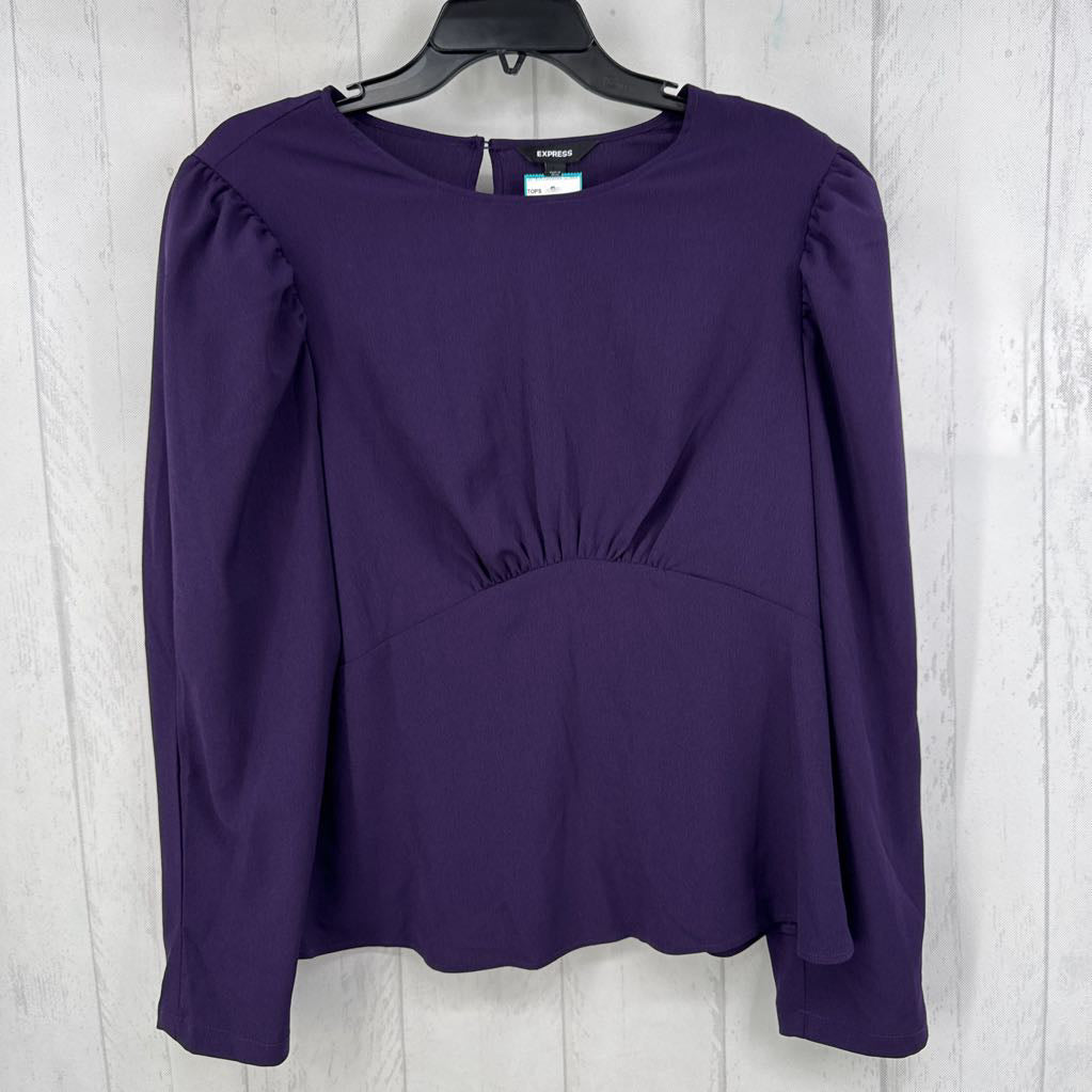 R54 L back zip l/s top