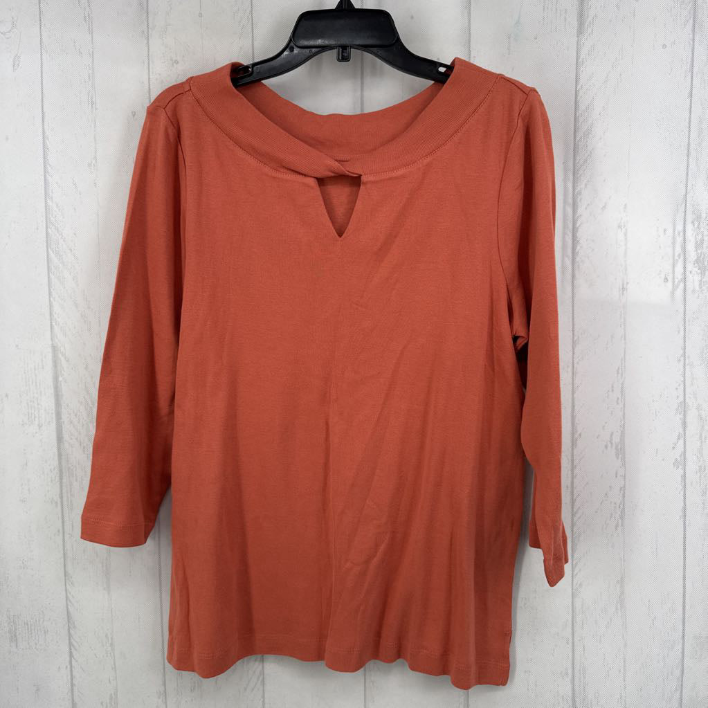 R30 L twist notch neck 3/4 slv top