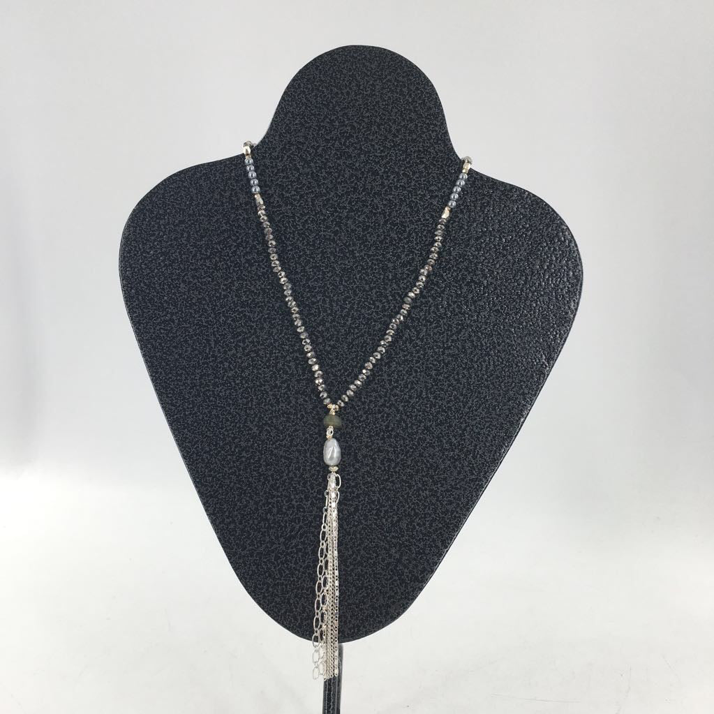 R49 grey beaded tassel necklace