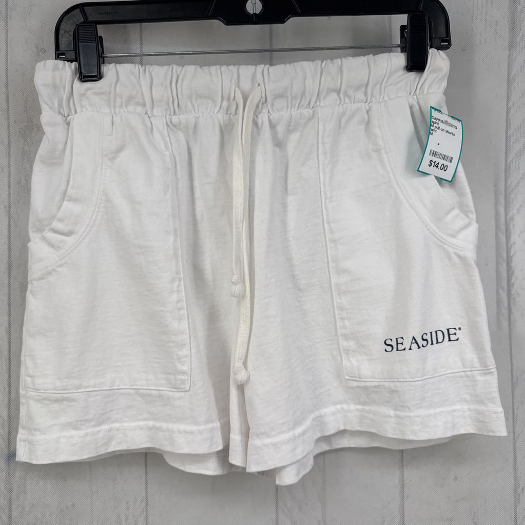 M pull-on shorts