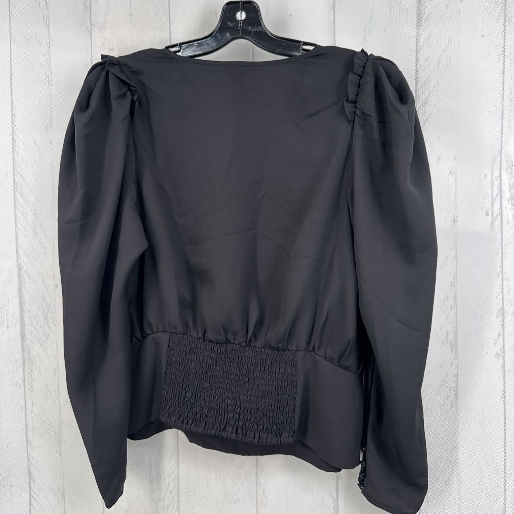 L v-neck l/s top