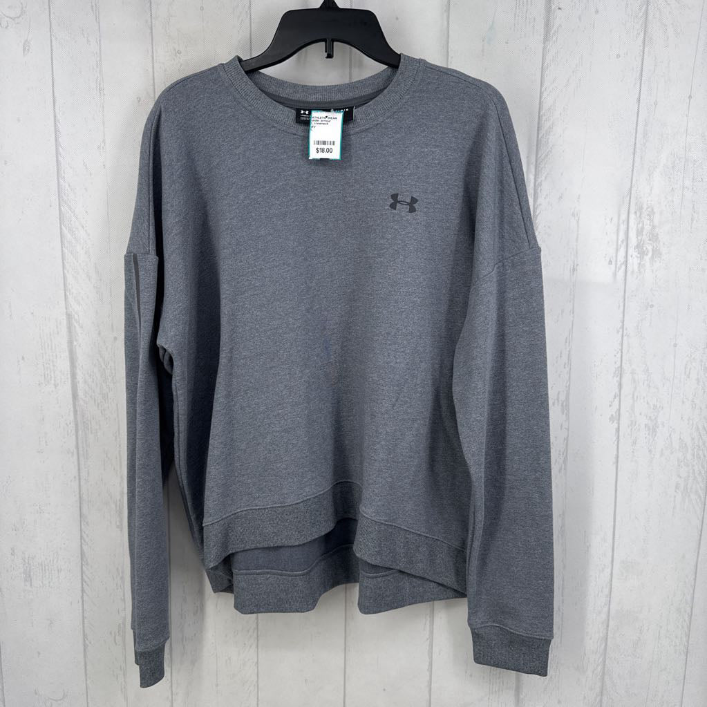 L crewneck sweatshirt