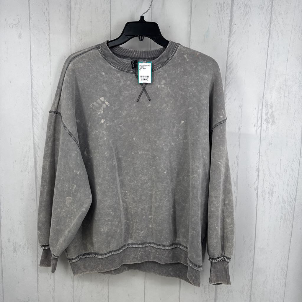 L acid wash crewneck sweatshirt