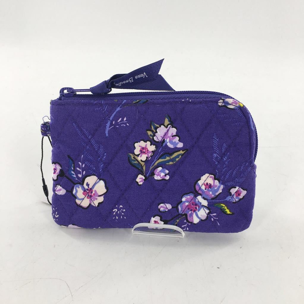 R39 floral zip top id case