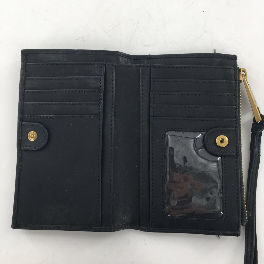 chevron pattern bi-fold wallet