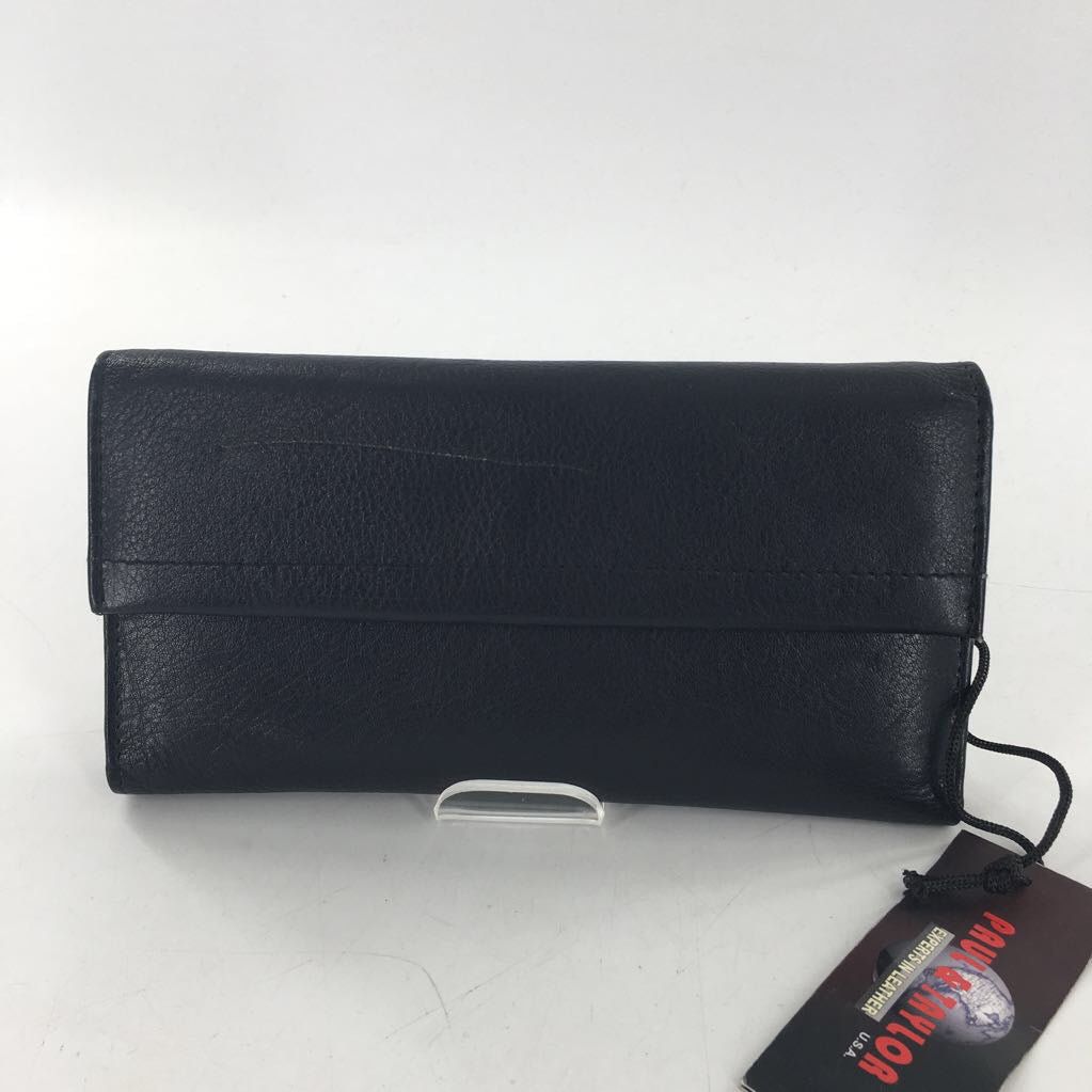 leather tri-fold wallet