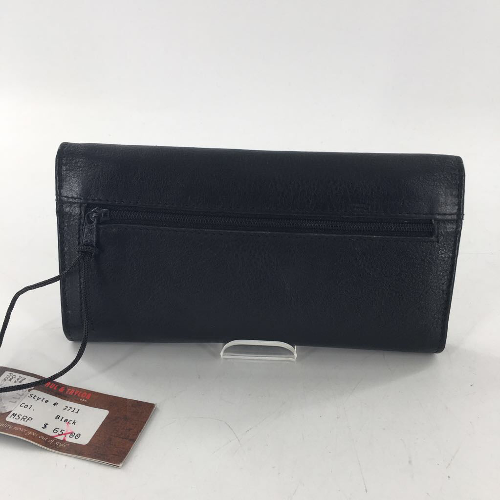 leather tri-fold wallet
