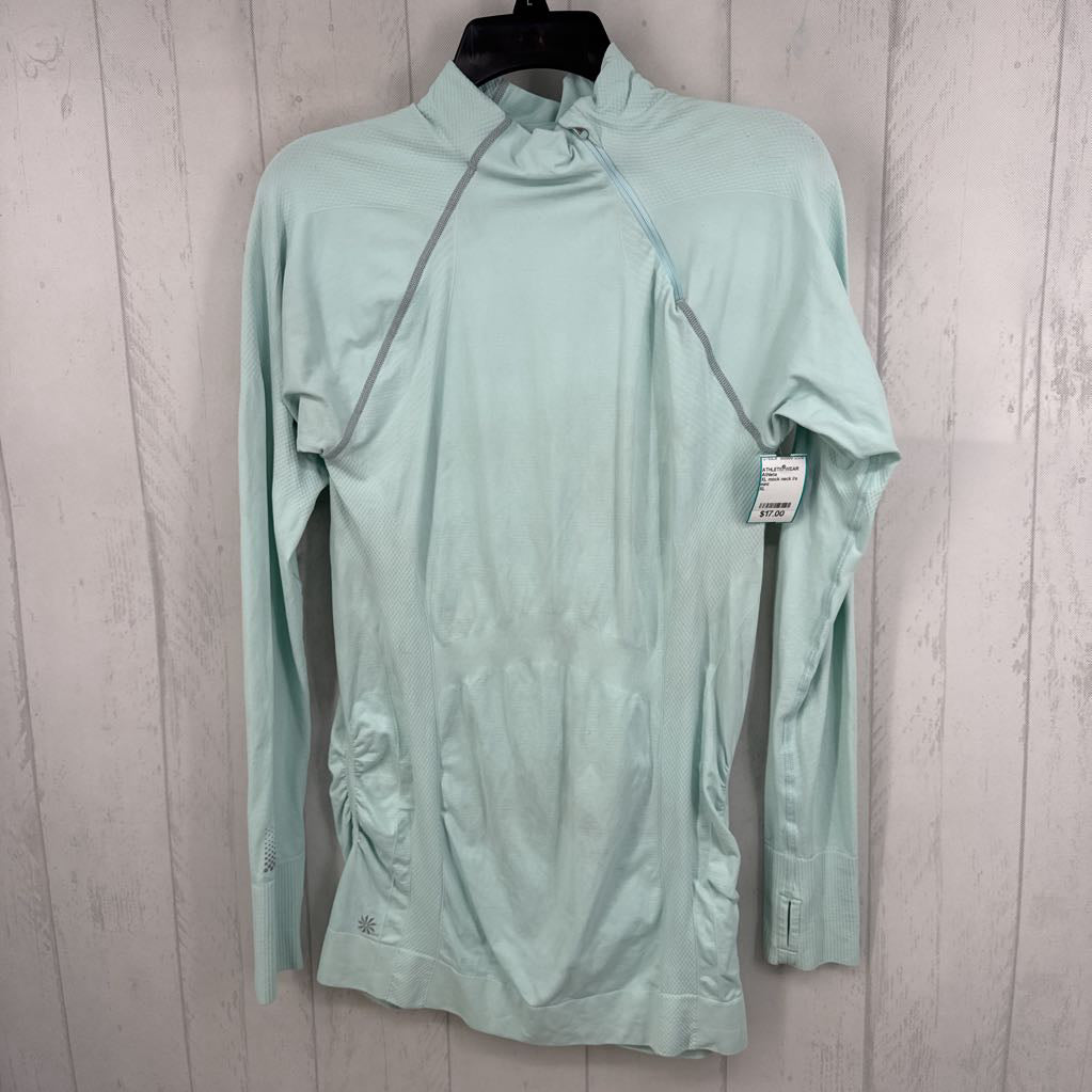 XL mock neck l/s top