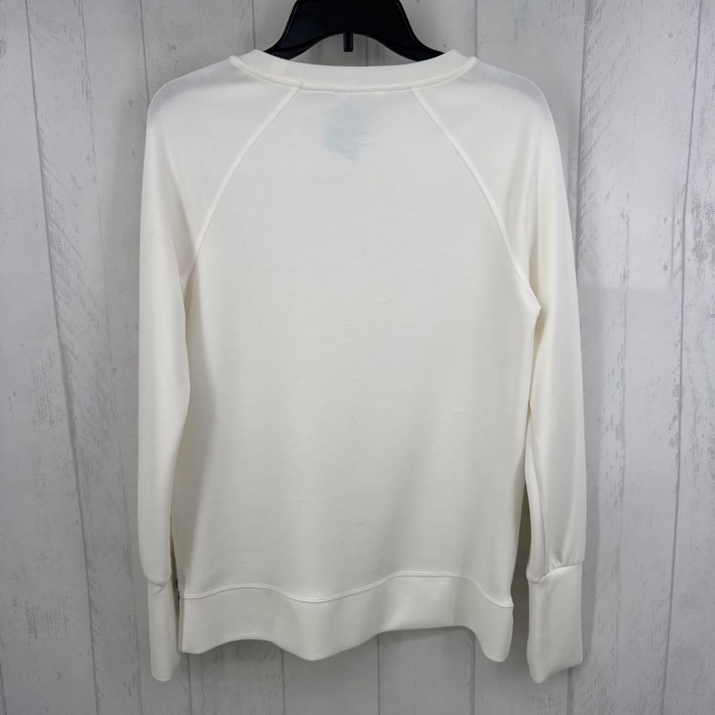 S crewneck sweatshirt