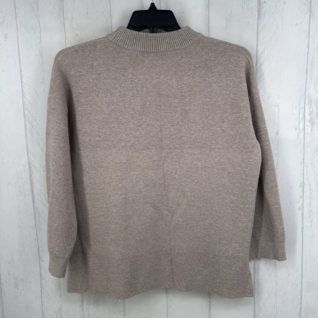 S mockneck slit sides sweatrt