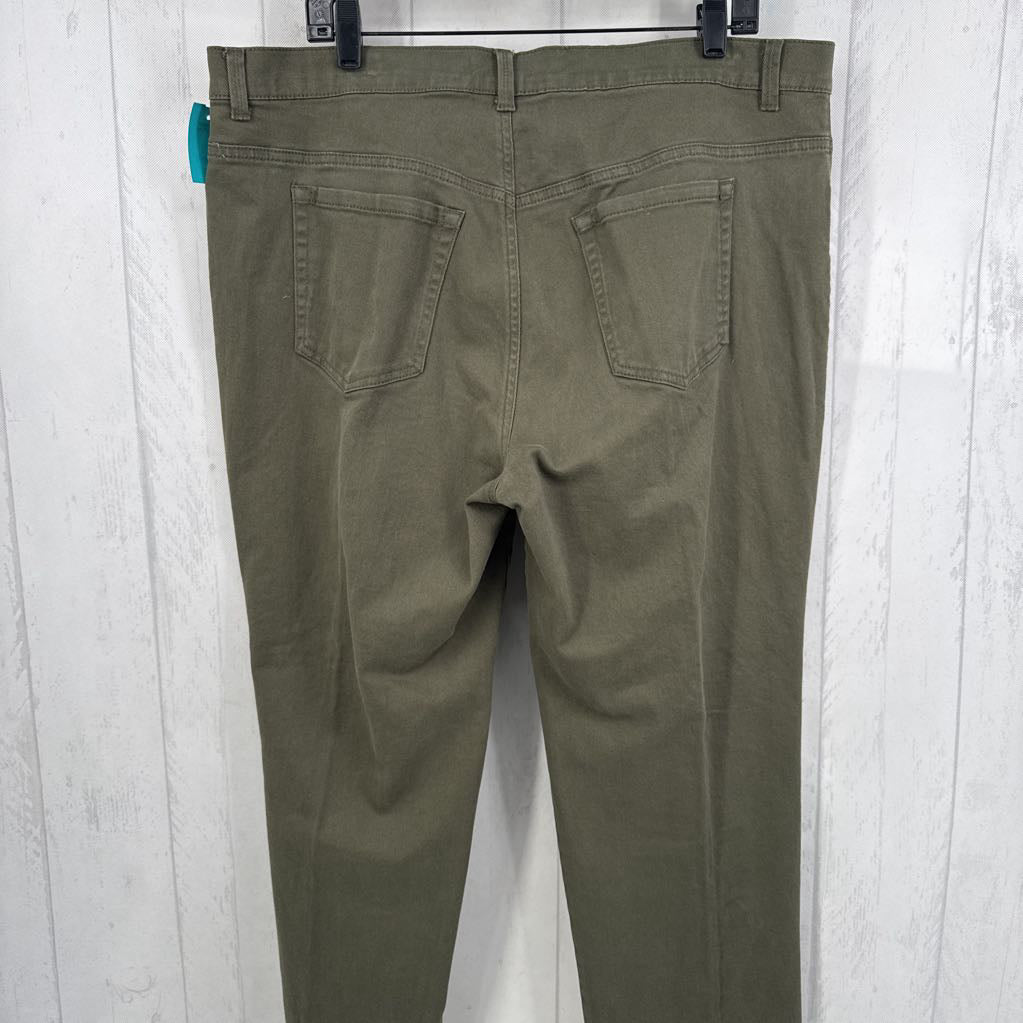 18w straight leg jean