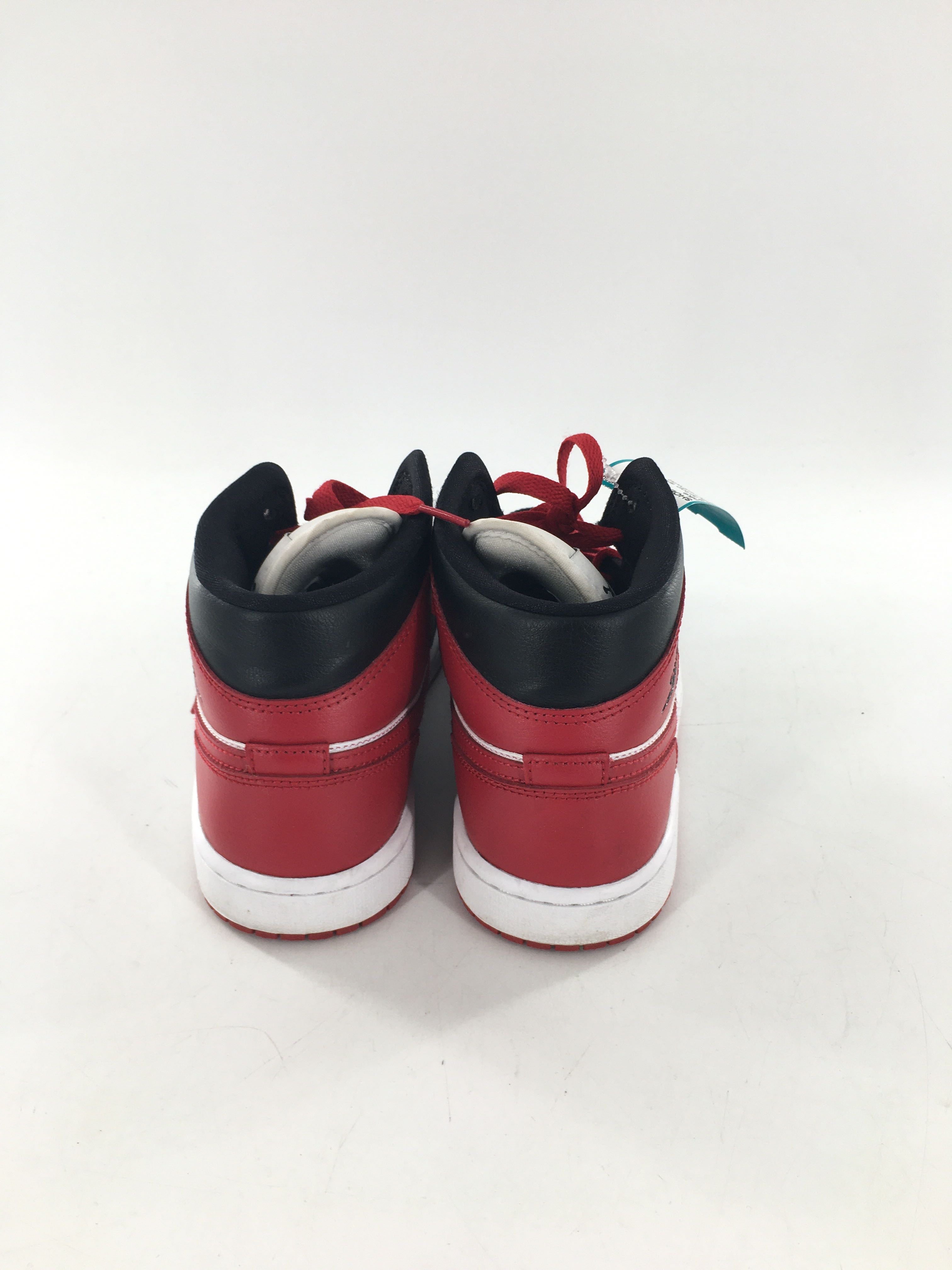 8 hi-top sneakers
