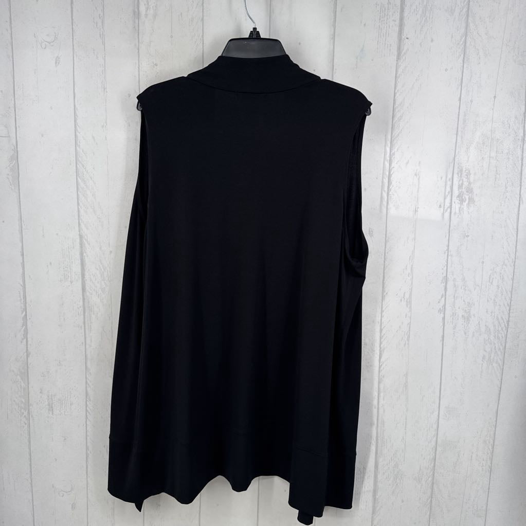 1X flowy vest