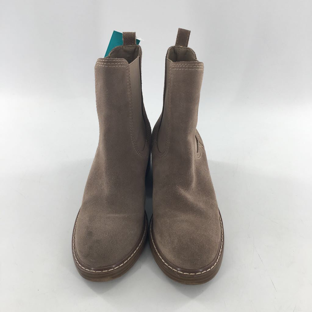 9.5 suede slip-on boot