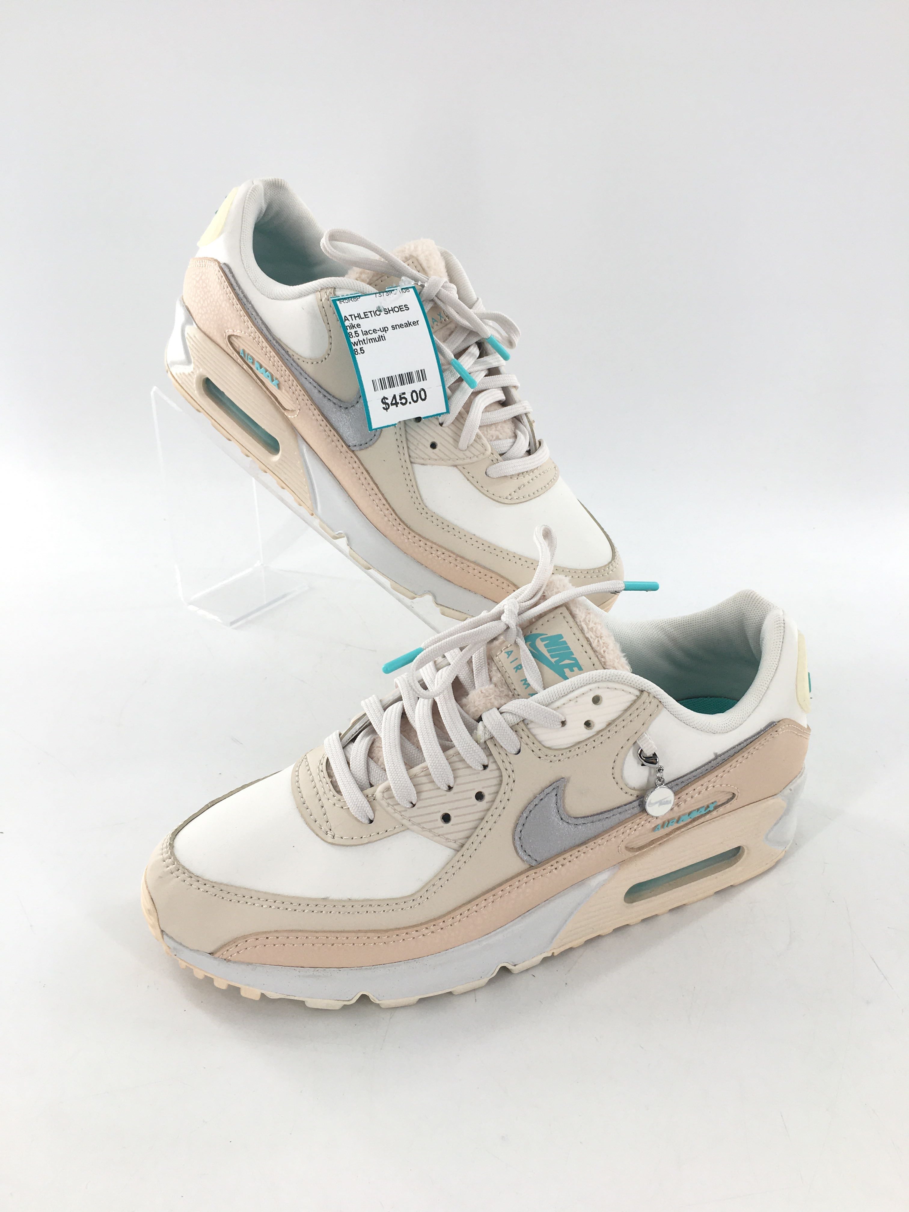 8.5 lace-up sneaker