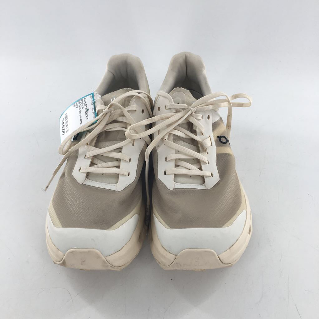 8.5 lace-up sneaker
