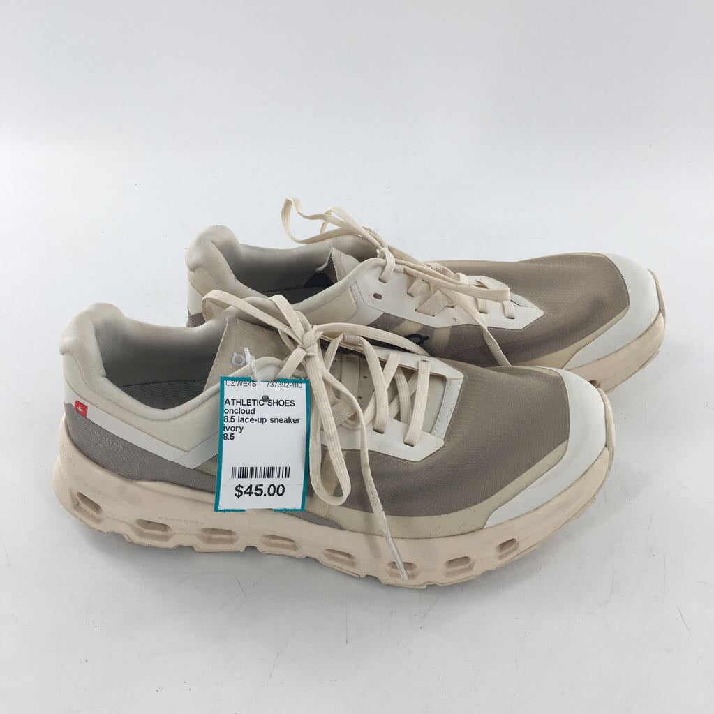 8.5 lace-up sneaker