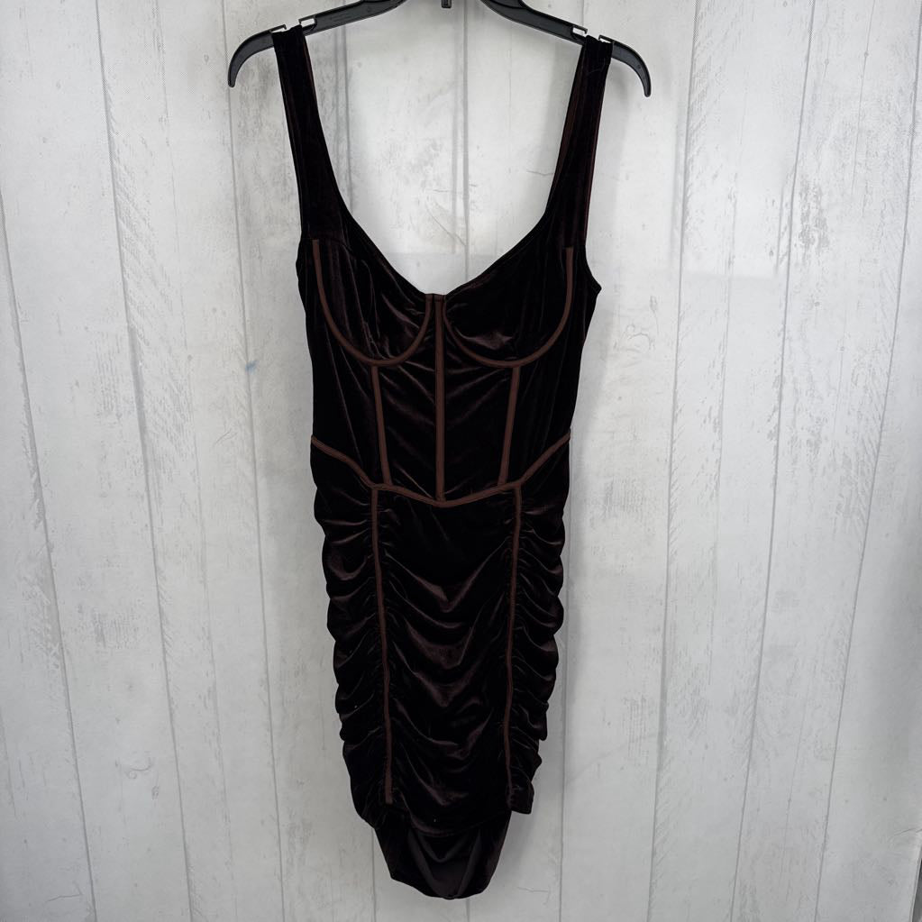 10 ruched velvet slvls dress