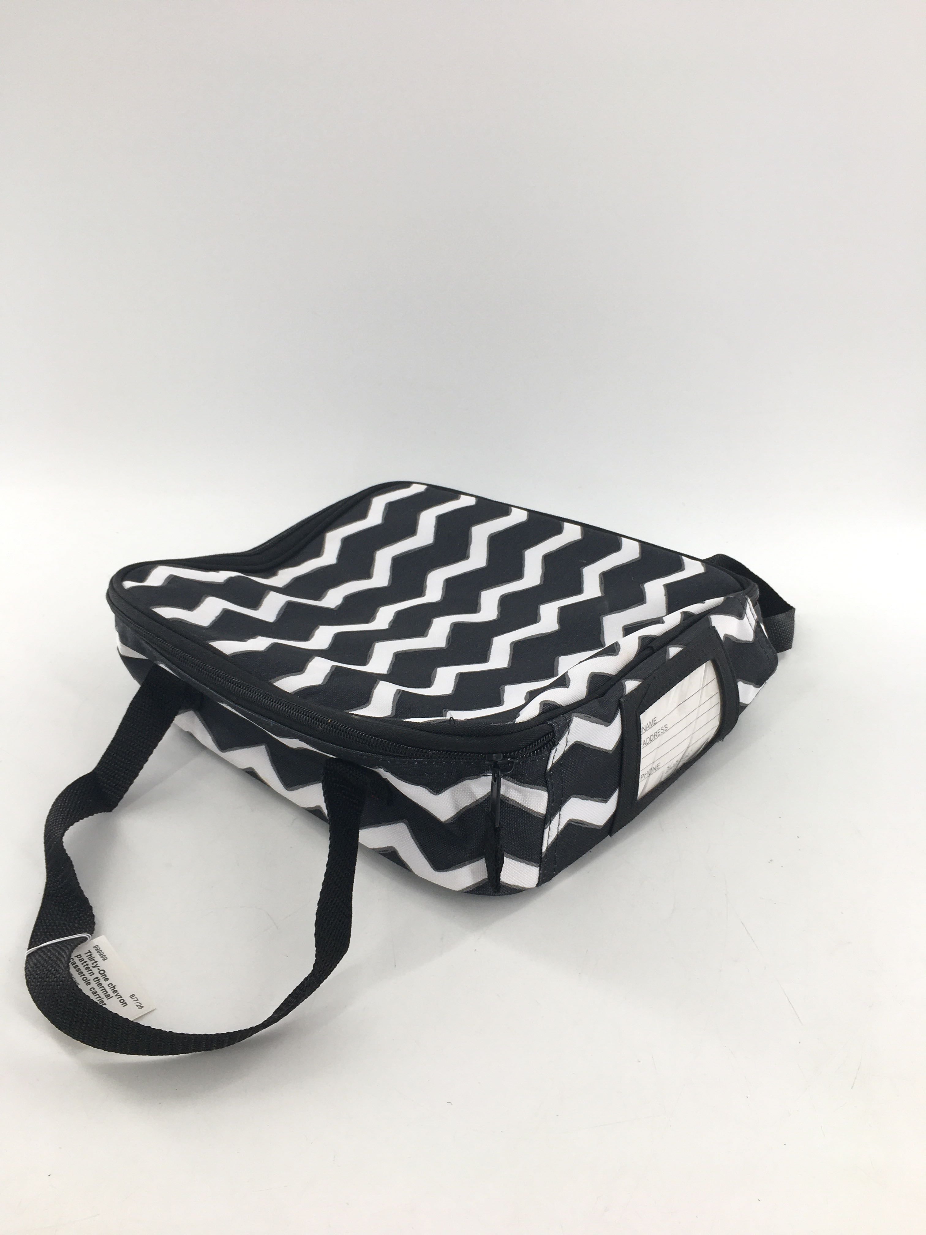Thirty-One chevron pattern thermal casserole carrier