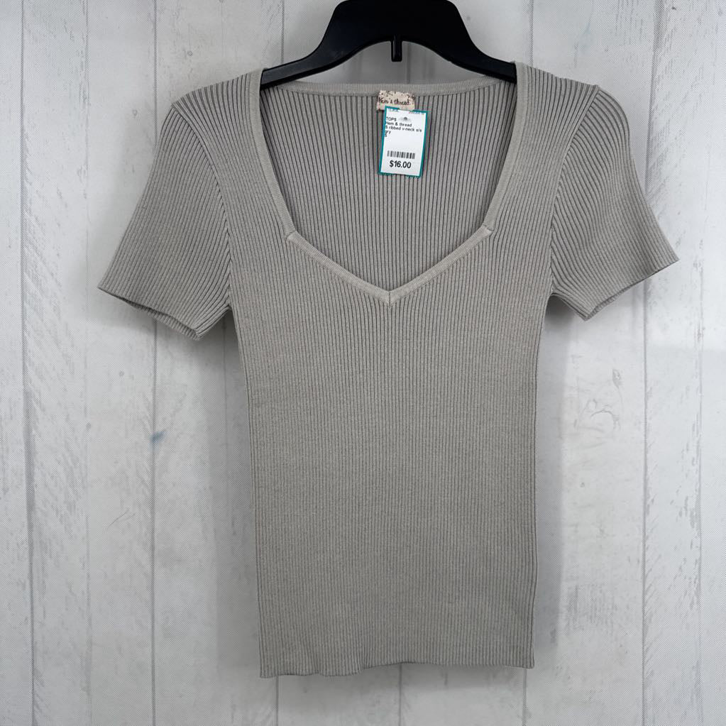 S ribbed v-neck s/s top
