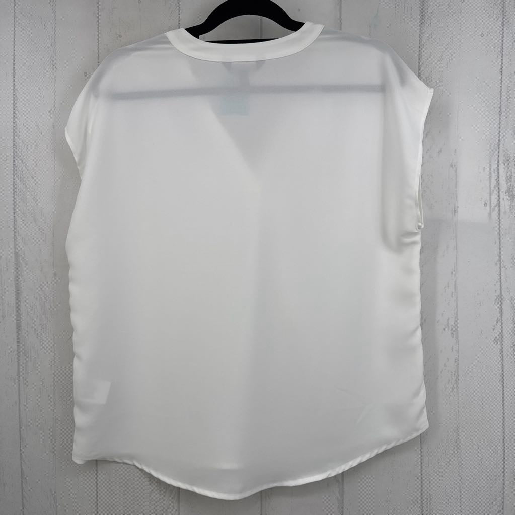 M v-neck cap slv top